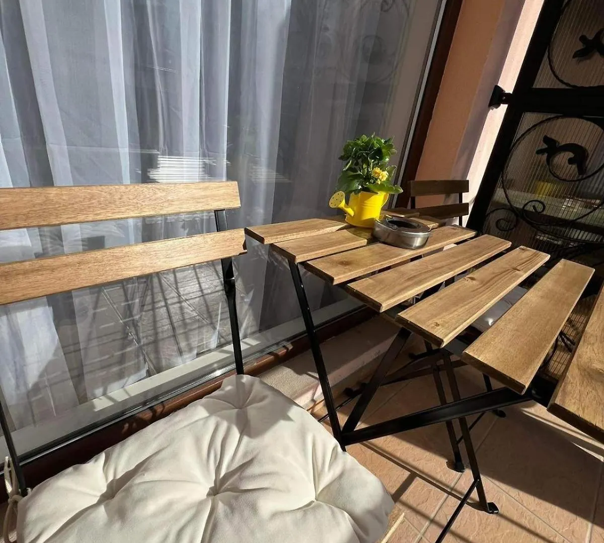 Harmony Apartment- 4 People- New Modern Flat-By The Sea فارنا 0*,